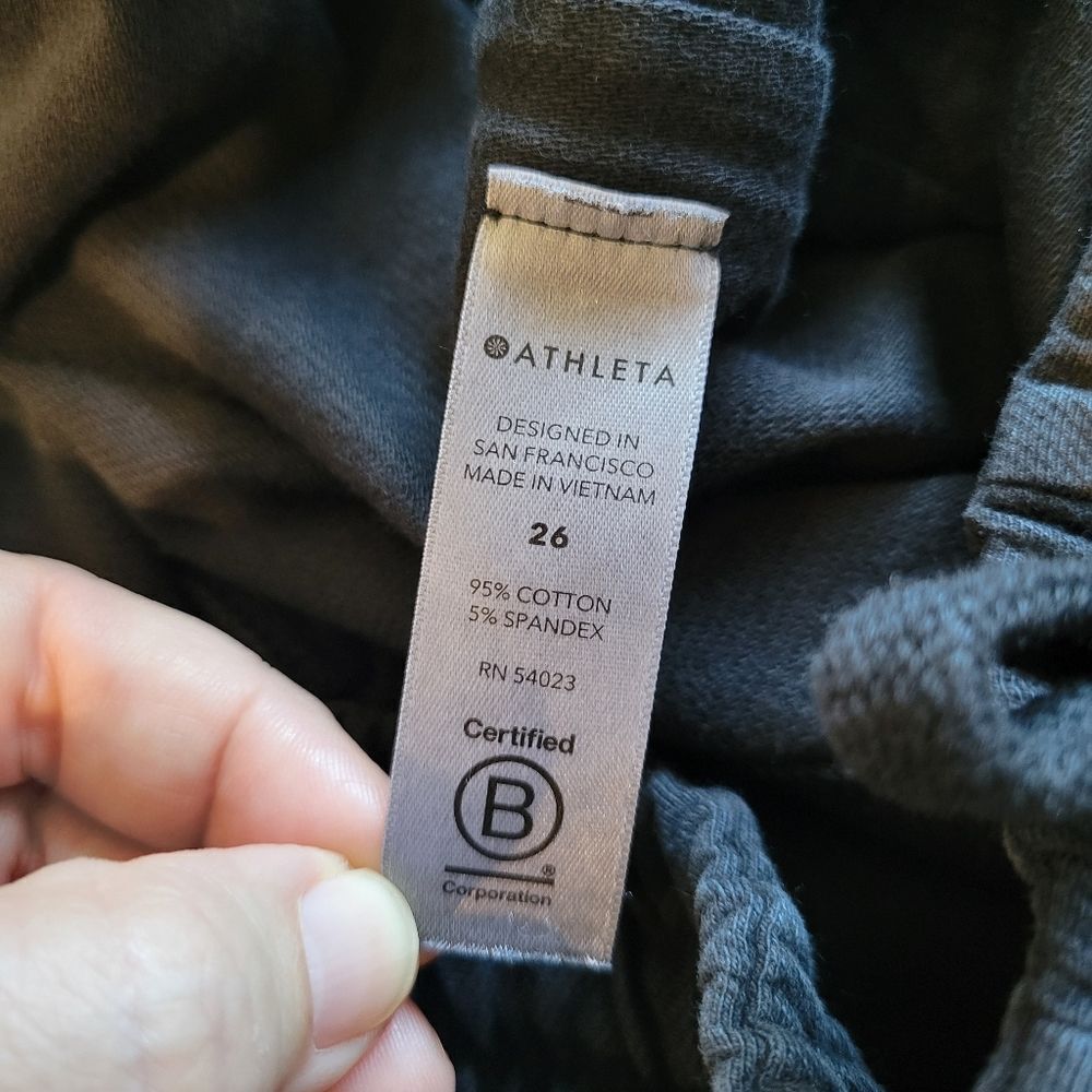 Athleta Plus Size Farallon Jogger Pants, Size 26 - Picture 9 of 13